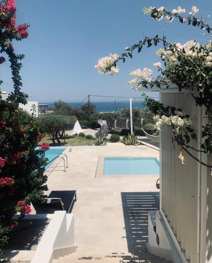 Made Of Blue Luxury Suites Collection Resmo Dış mekan fotoğraf