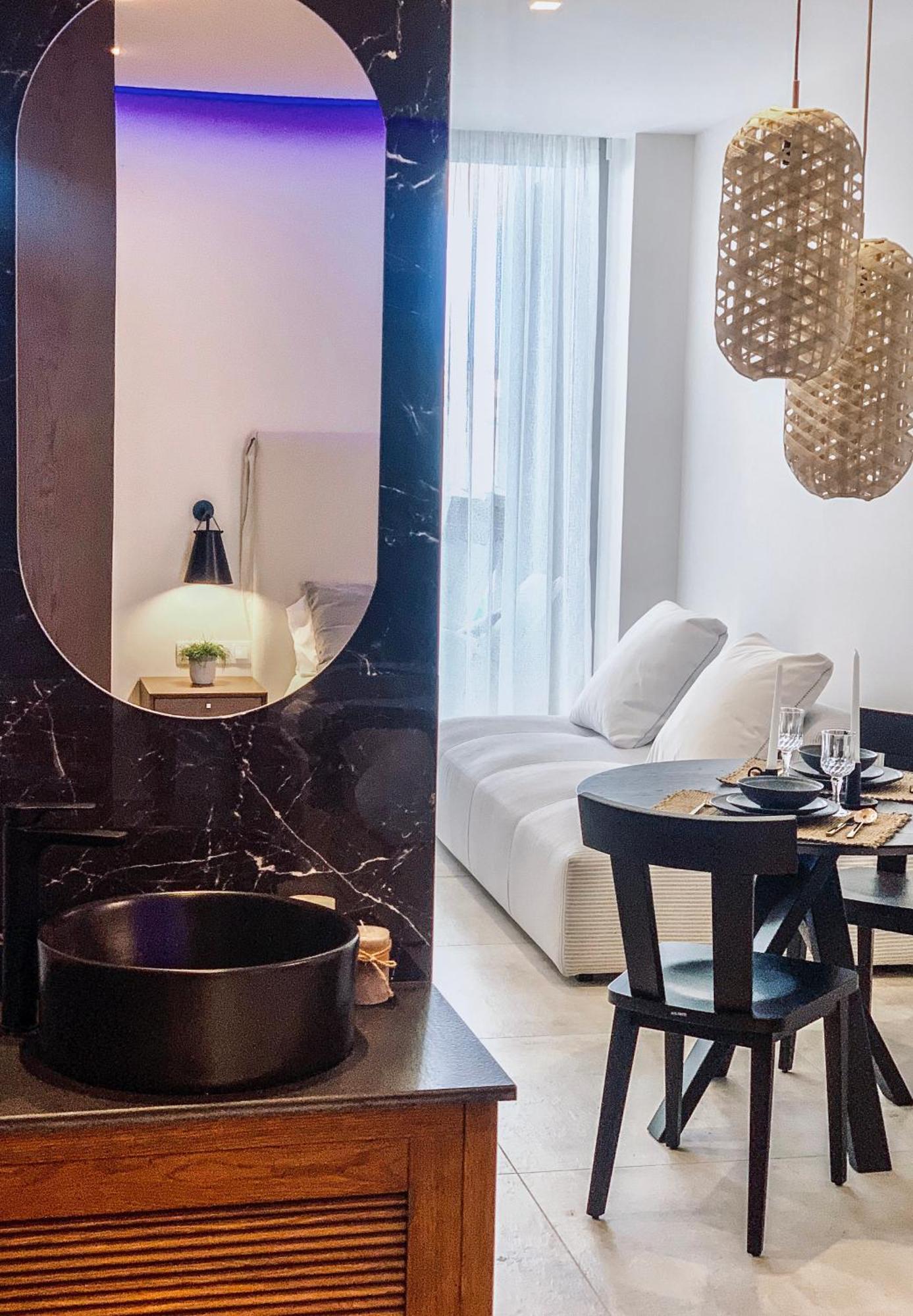Made Of Blue Luxury Suites Collection Resmo Dış mekan fotoğraf